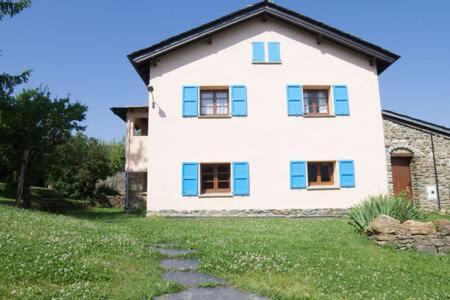 Blue House Apartment Urtx Exterior photo